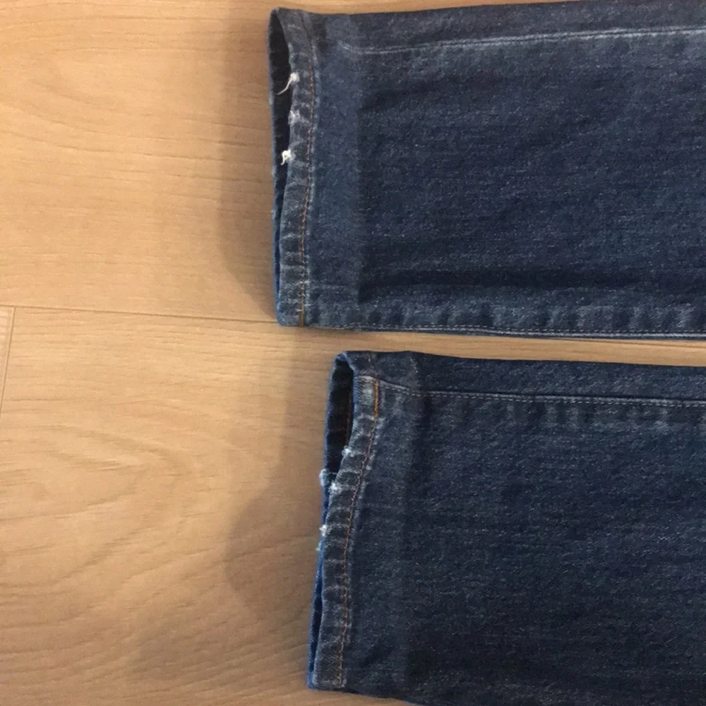 Madewell | high waist slim boyfriend jeans | medium blue wash | light distressed - Picture 7 of 7